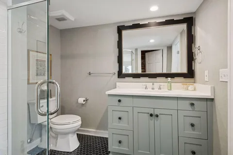 $800,000 | 5604 Highwood Drive, Edina, MN 55436