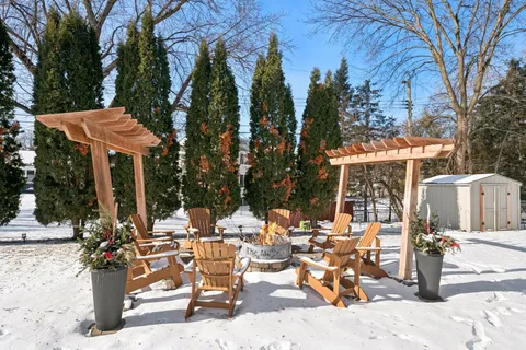 $800,000 | 5604 Highwood Drive, Edina, MN 55436