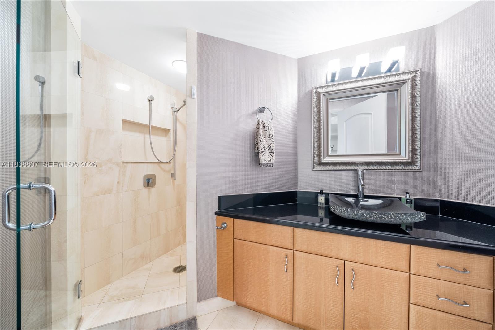 2000 Island Boulevard, Unit 2409 Aventura, FL 33160 - Photo 18 of 26 Gallery Image 18