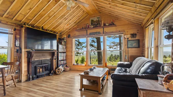 $900,000 | 533 Mt Ephraim Road, Searsport, ME 04974