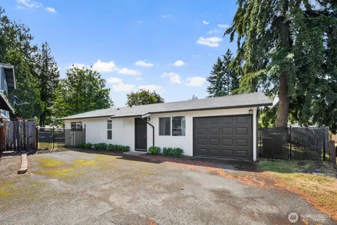 $425,000 | 11829 Southeast 318th Place, Auburn, WA 98092