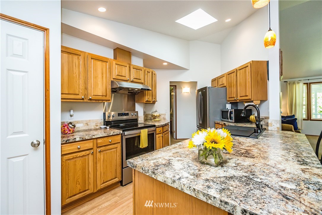 4201 Beauty Lake Road Southwest Port Orchard, WA 98367 - Photo 3 of 25 Gallery Image 3