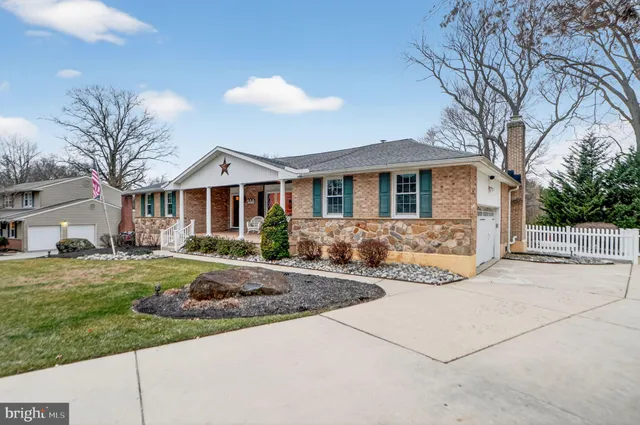 $529,900 | 2816 Landon Drive, Wilmington, DE 19810