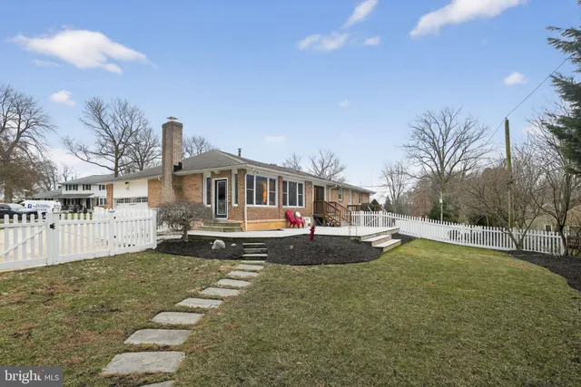 $529,900 | 2816 Landon Drive, Wilmington, DE 19810