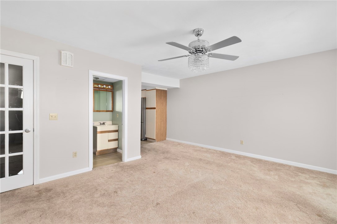 4158 Post Road, Unit 9 Warwick, RI 02818 - Photo 6 of 36 Living room