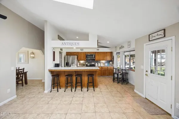 $479,900 | 9500 Huntsman Oak Court, Bakersfield, CA 93311