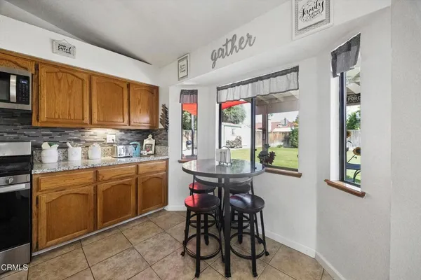 $479,900 | 9500 Huntsman Oak Court, Bakersfield, CA 93311