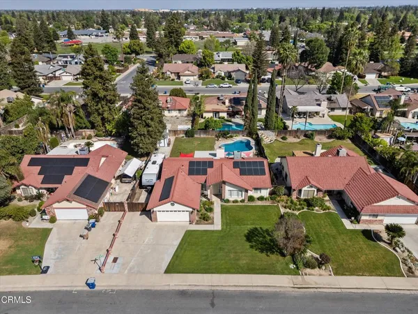 $479,900 | 9500 Huntsman Oak Court, Bakersfield, CA 93311