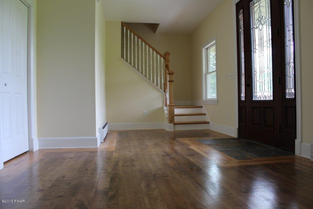 202 Ledgedale Road Lake Ariel, PA 18436 - Photo 7 of 31 Gallery Image 7