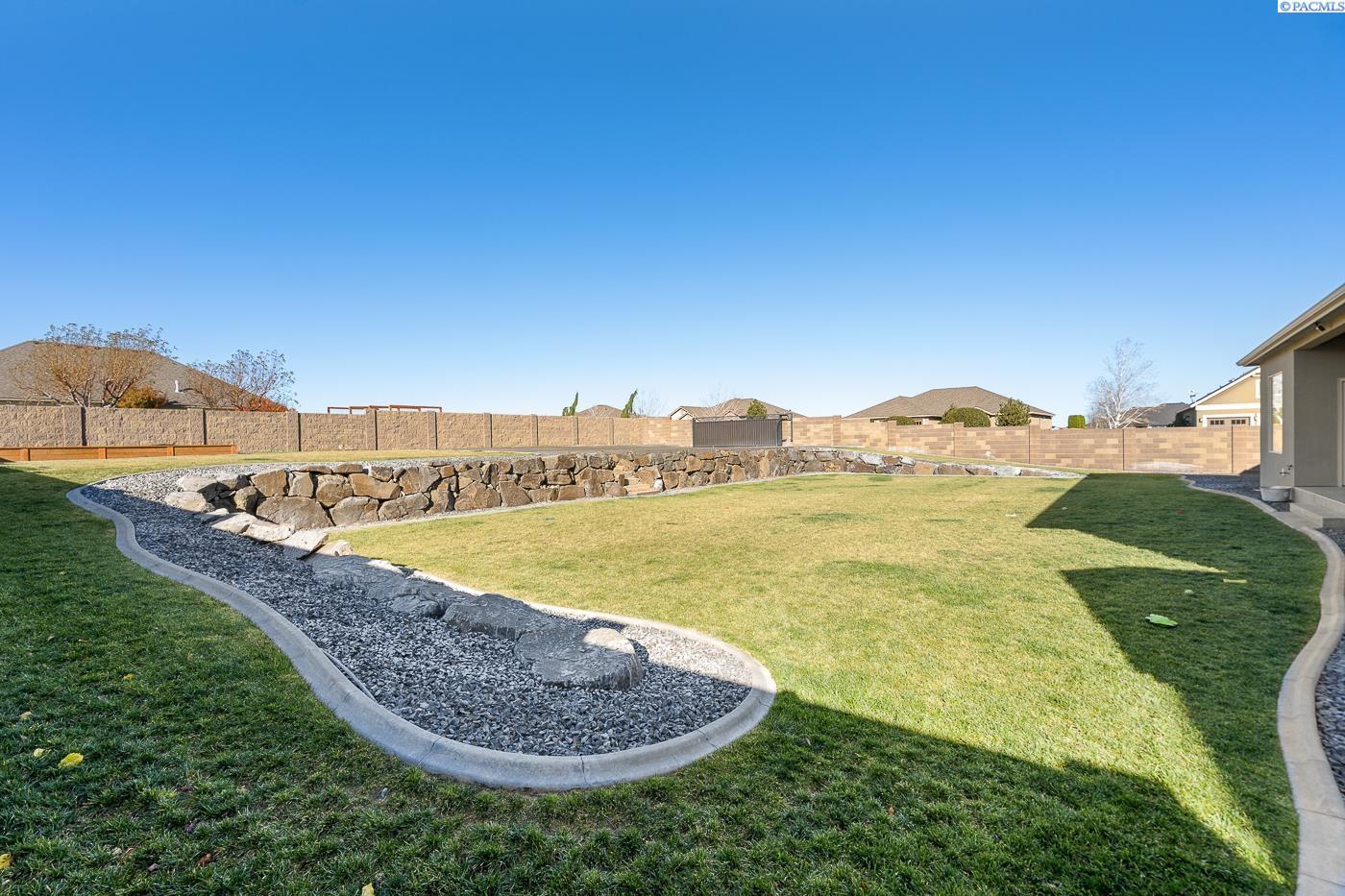 17439 South Fairview Loop Kennewick, WA 99338 - Photo 29 of 30 Gallery Image 29