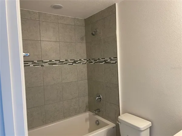 $3,675 | 10060 Dolphin Gull Circle, Thonotosassa, FL 33592