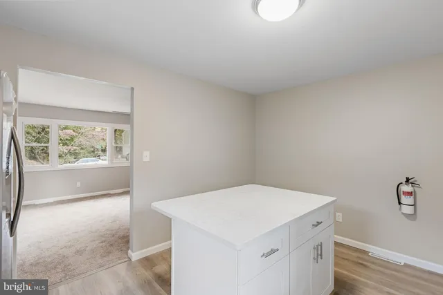 a view of utility room