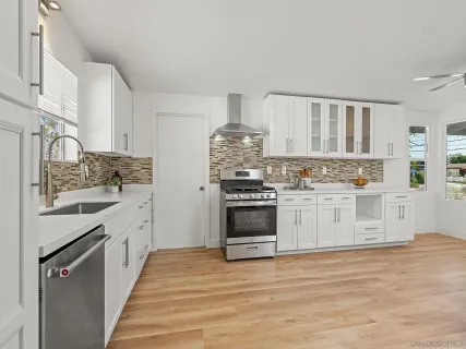 $995,000 | 9342 Fermi Avenue, San Diego, CA 92123