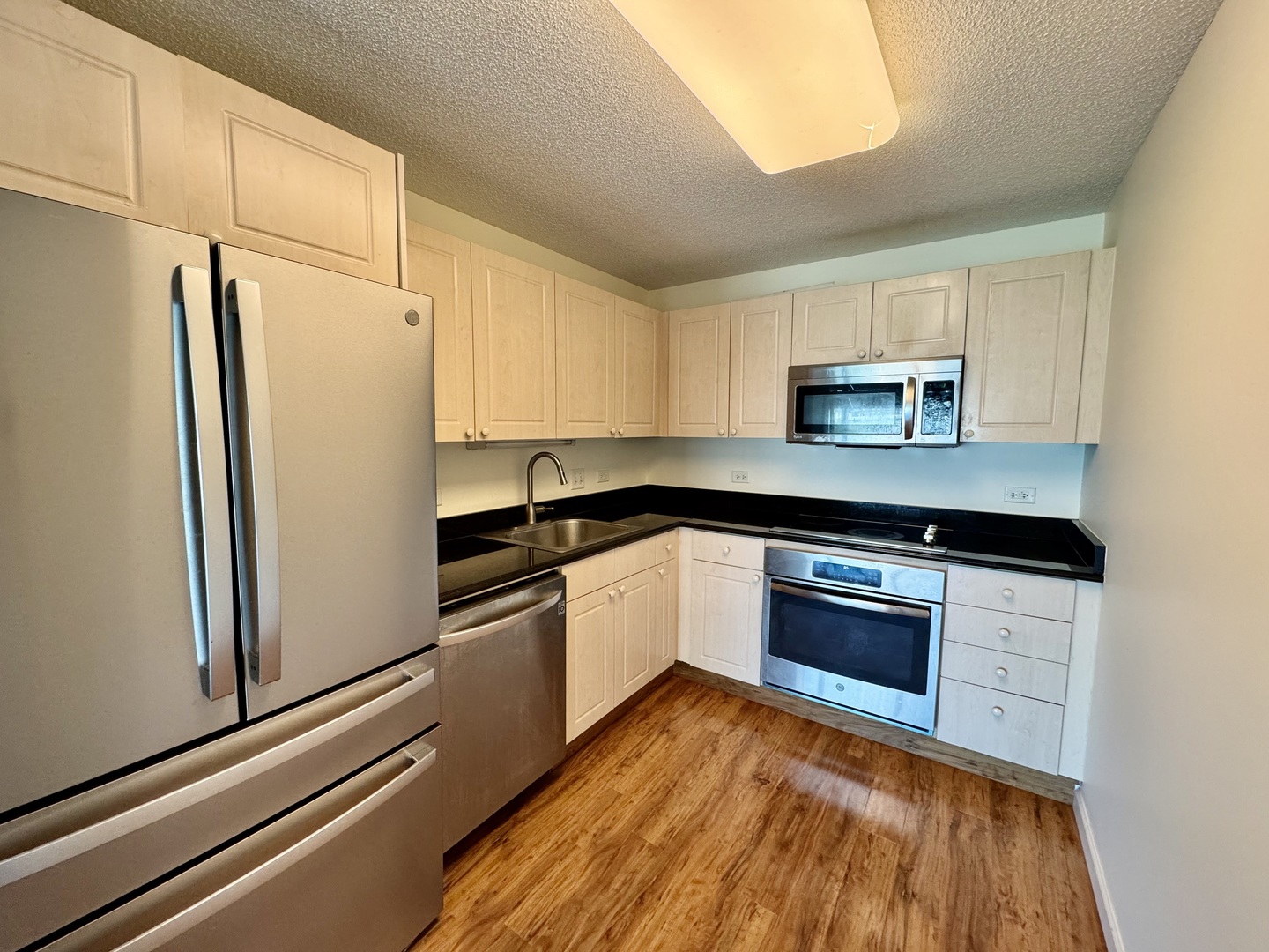 800 Elgin Road, Unit 812 Evanston, IL 60201 - Photo 6 of 19
