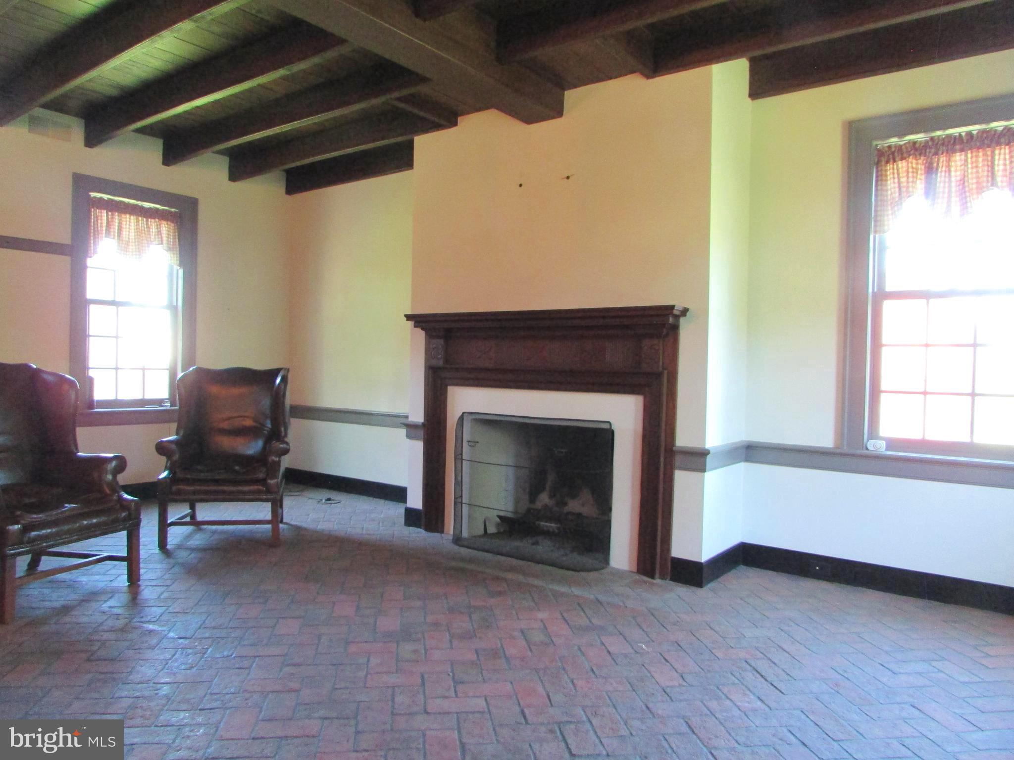464 Covered Bridge Road Oley, PA 19547 - Photo 11 of 41 Kitchen Sitting Area
