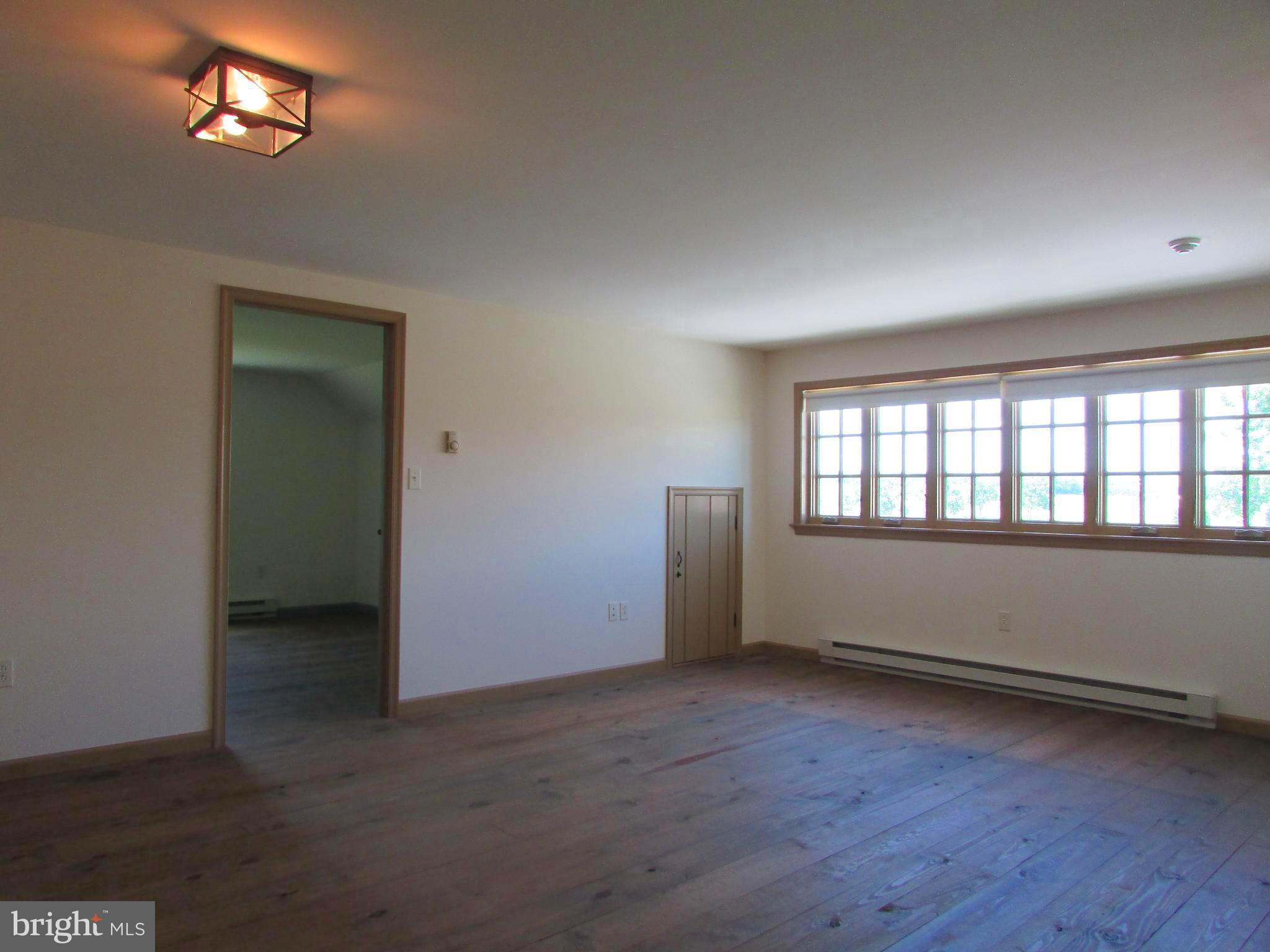 464 Covered Bridge Road Oley, PA 19547 - Photo 33 of 41 Guest House Living Room