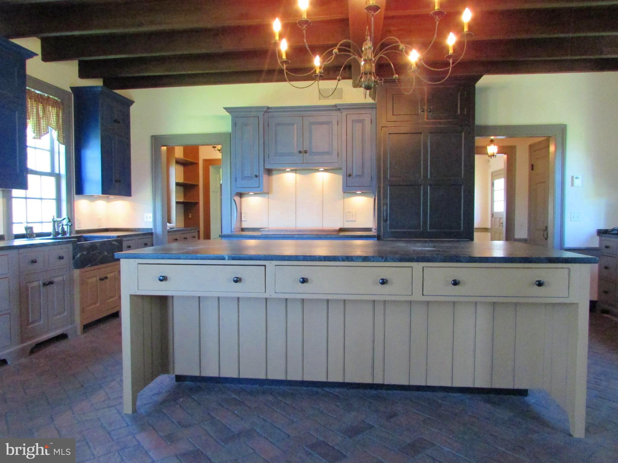 464 Covered Bridge Road Oley, PA 19547 - Photo 9 of 41 Gourmet Kitchen