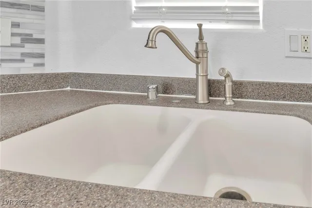 $1,895 | 1024 Mocha Mattari Street, Henderson, NV 89052