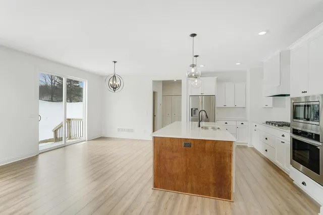 $724,900 | 4881 127th Lane Northeast, Blaine, MN 55449