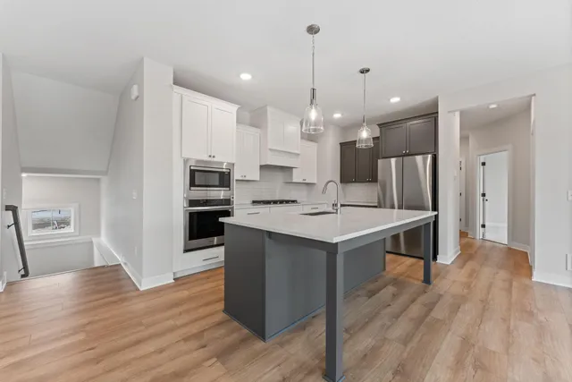 $724,900 | 4881 127th Lane Northeast, Blaine, MN 55449