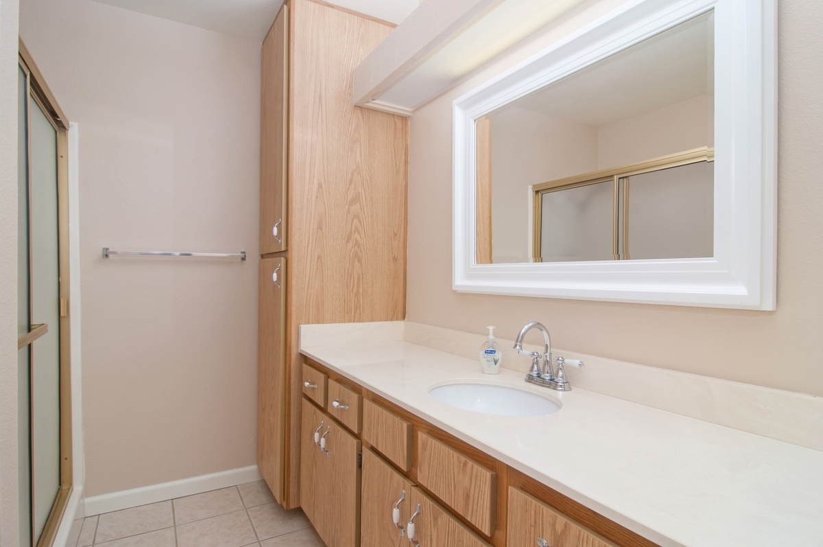 4271 Dowitcher Way Oceanside, CA 92057 - Photo 13 of 25 Gallery Image 13