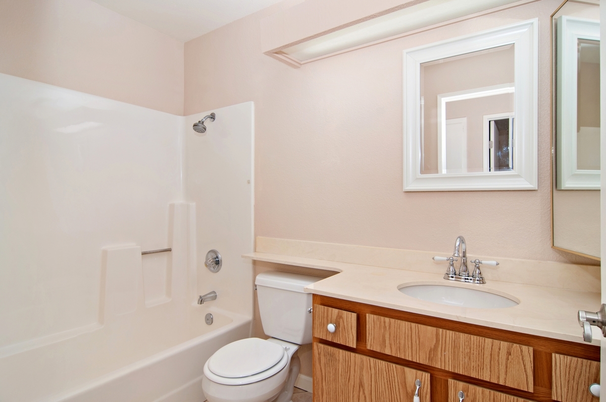 4271 Dowitcher Way Oceanside, CA 92057 - Photo 16 of 25 Gallery Image 16
