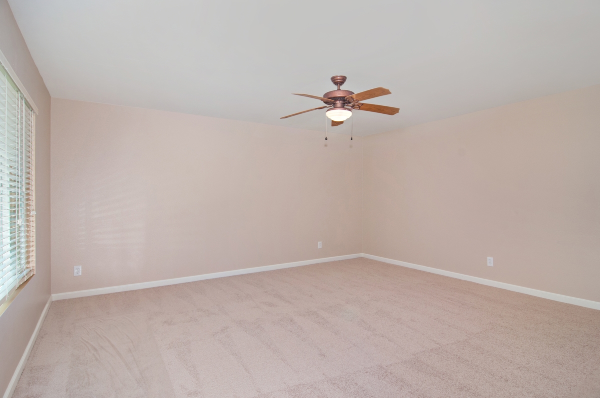 4271 Dowitcher Way Oceanside, CA 92057 - Photo 5 of 25 Gallery Image 5