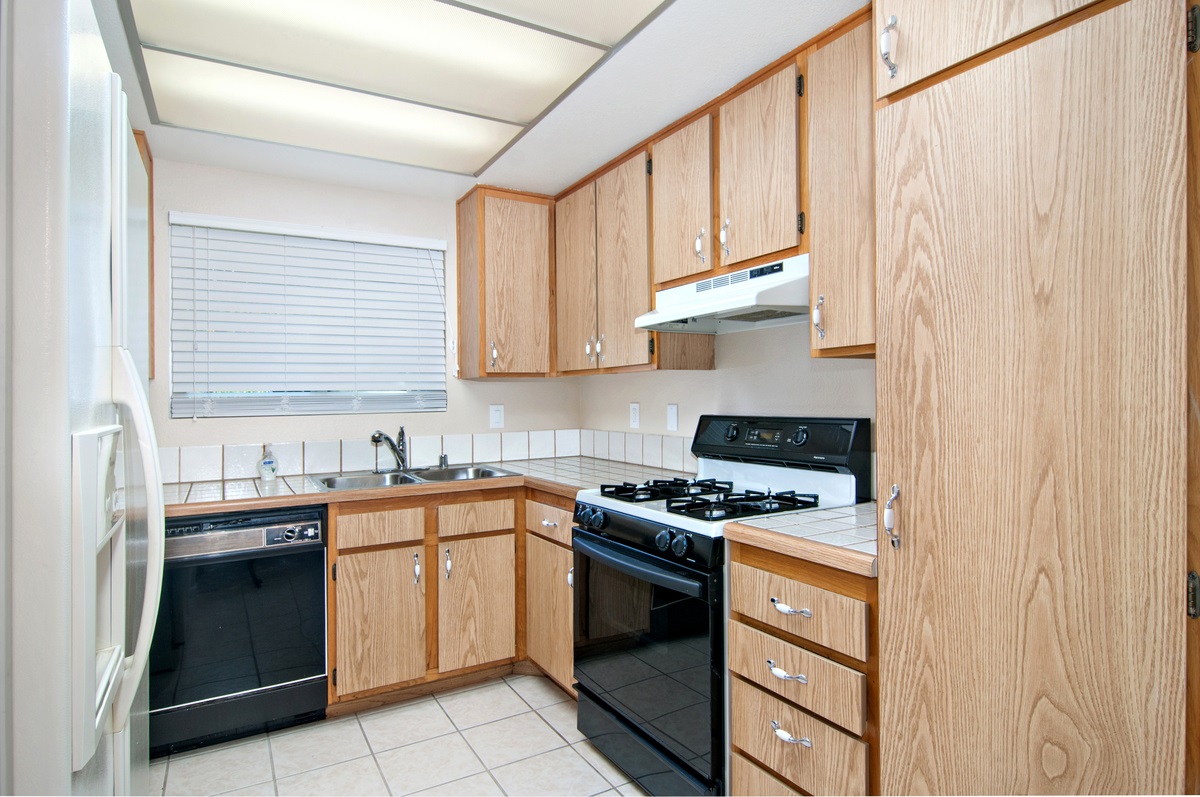 4271 Dowitcher Way Oceanside, CA 92057 - Photo 10 of 25 Gallery Image 10