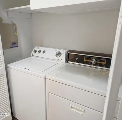 $1,995 | 1306 Hampshire Court, Raleigh, NC 27612