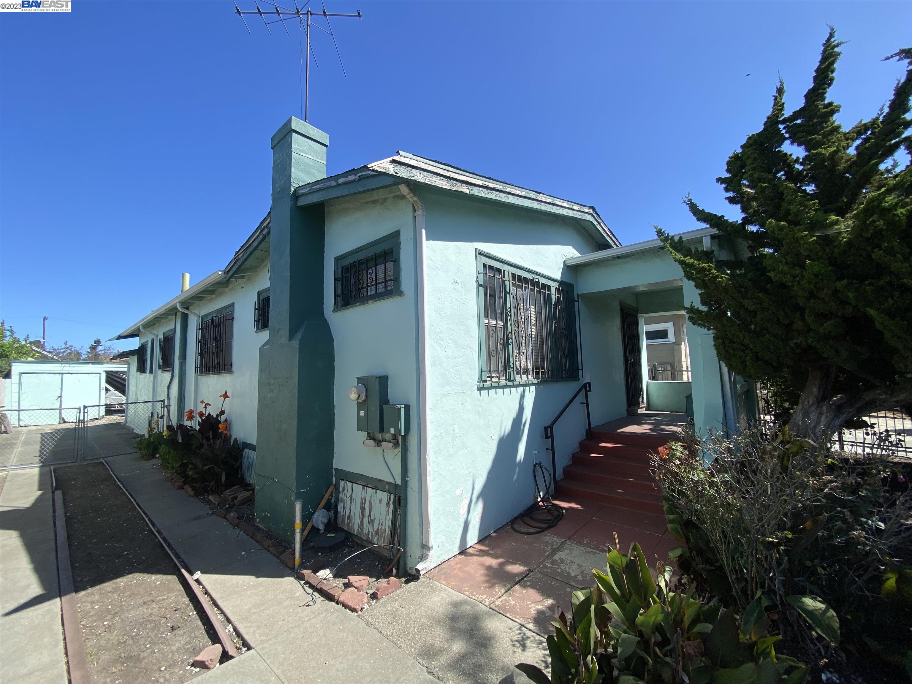 1601 73rd Avenue