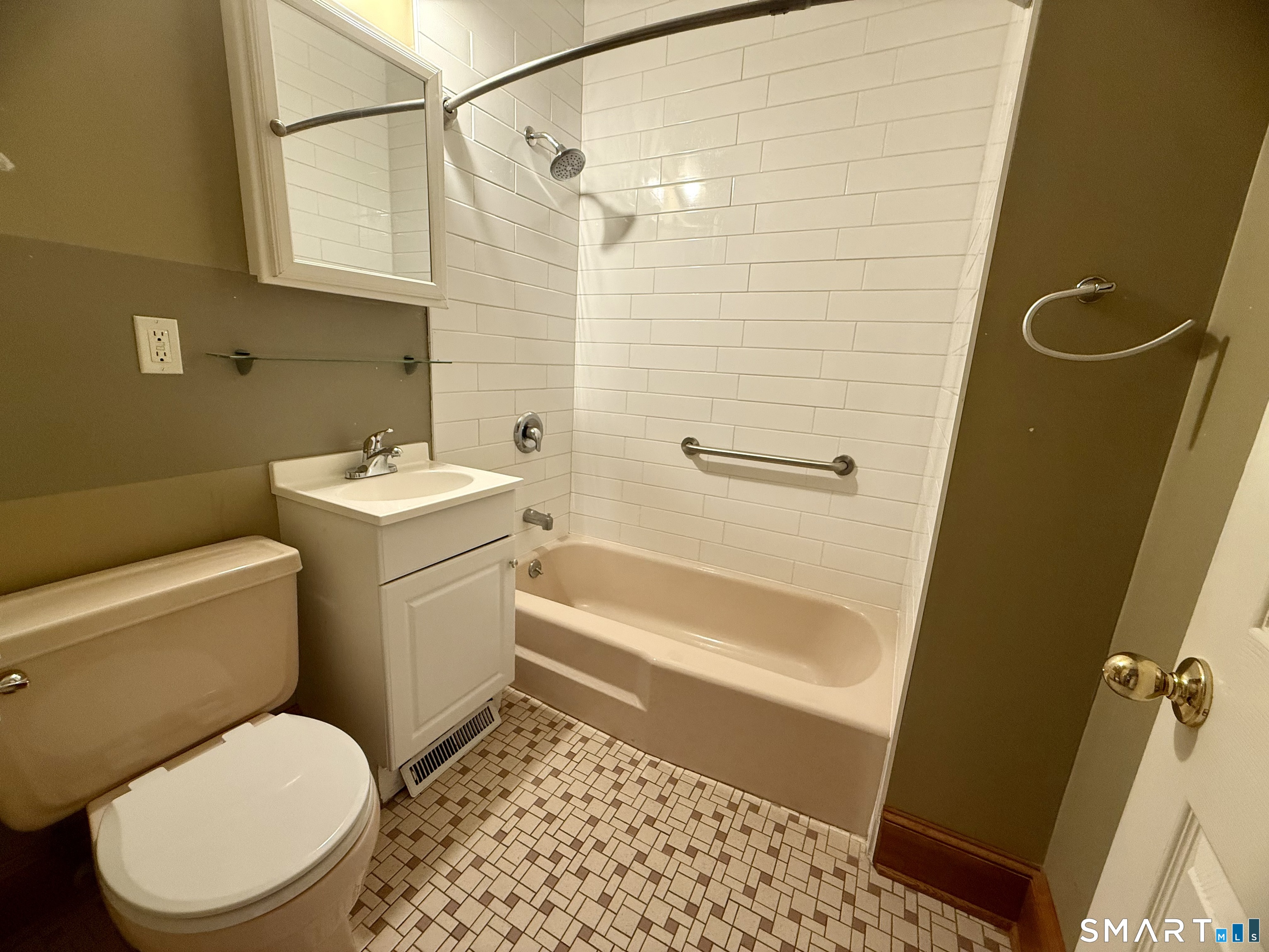 112 Belden Street, Unit 1W New Britain, CT 06051 - Photo 8 of 13
