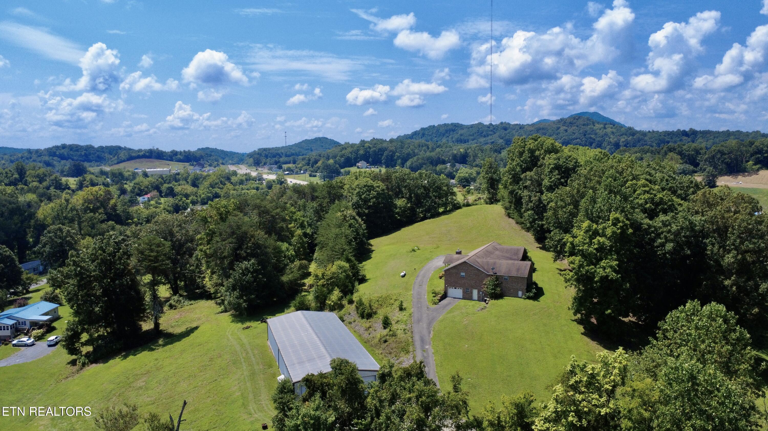 530 Rutledge Pike Blaine, TN 37709 - Photo 14 of 60 2-17