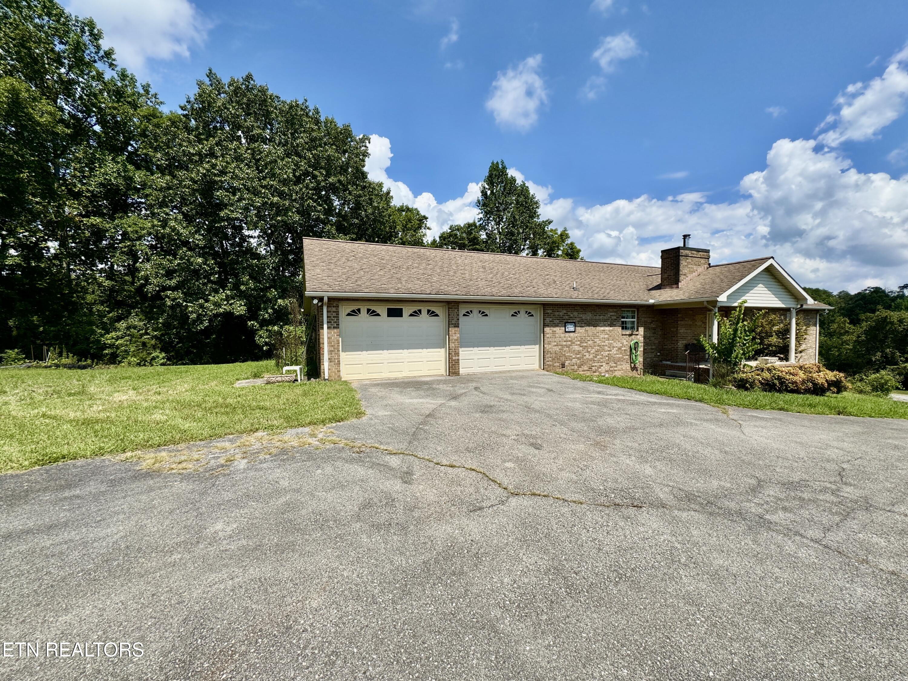 530 Rutledge Pike Blaine, TN 37709 - Photo 2 of 60 2-2