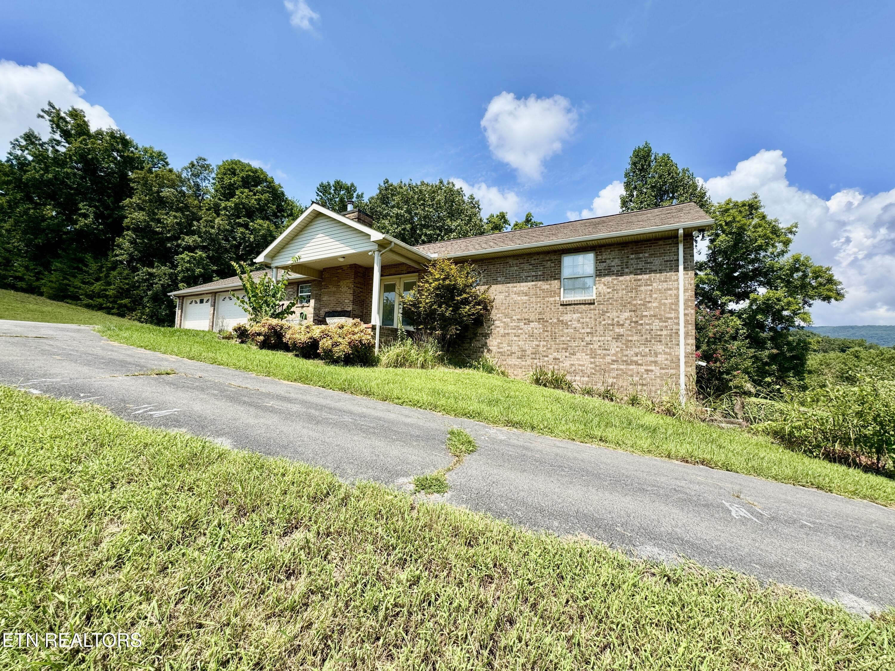 530 Rutledge Pike Blaine, TN 37709 - Photo 3 of 60 2-3