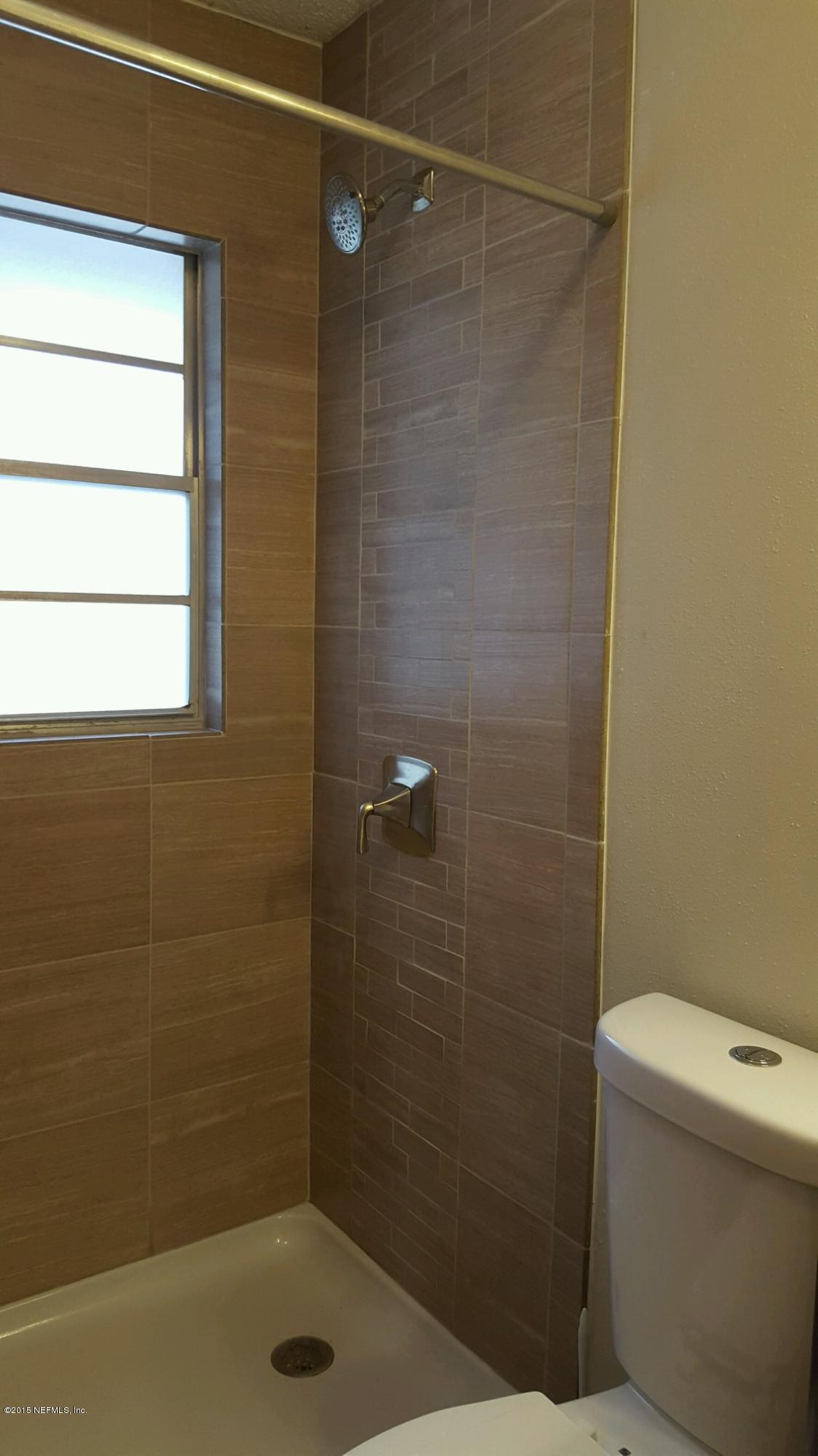 159 Carole Road Palatka, FL 32177 - Photo 12 of 17 master bath shower