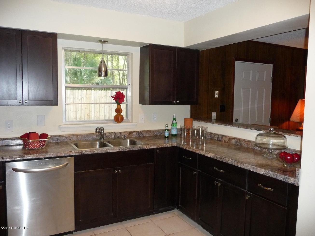 new cabinets and countertops