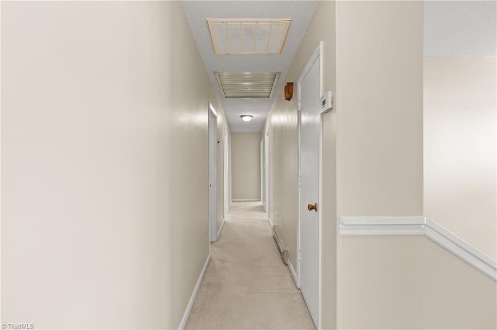 3975 Pine Ridge Drive Trinity, NC 27370 - Photo 17 of 48 Main hallway
