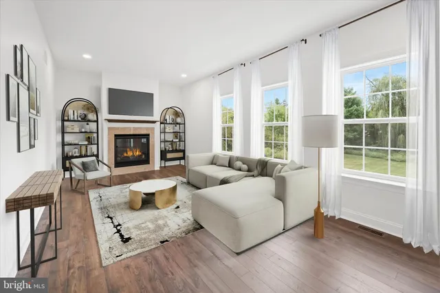 $739,900 | 704 Bullen Drive, Middletown, DE 19709