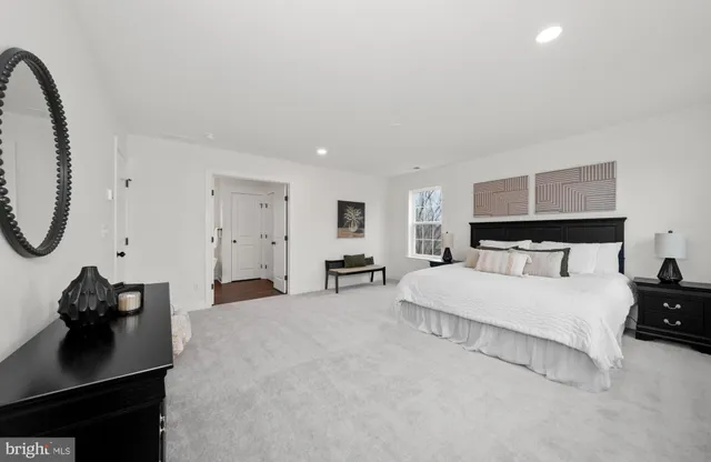 $699,900 | 704 Bullen Drive, Middletown, DE 19709