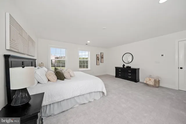 $699,900 | 704 Bullen Drive, Middletown, DE 19709