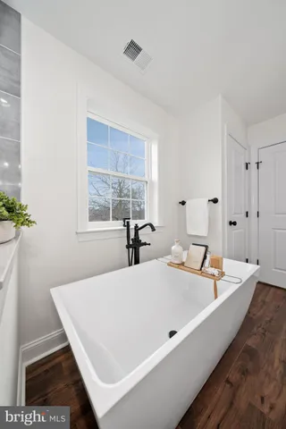 $699,900 | 704 Bullen Drive, Middletown, DE 19709