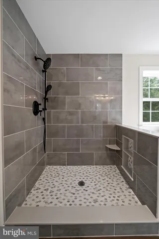 $699,900 | 704 Bullen Drive, Middletown, DE 19709