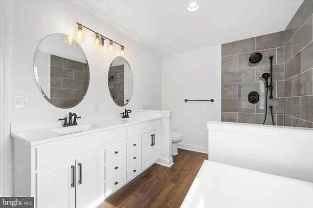 $739,900 | 704 Bullen Drive, Middletown, DE 19709