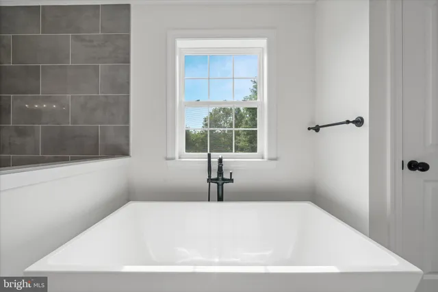 $739,900 | 704 Bullen Drive, Middletown, DE 19709