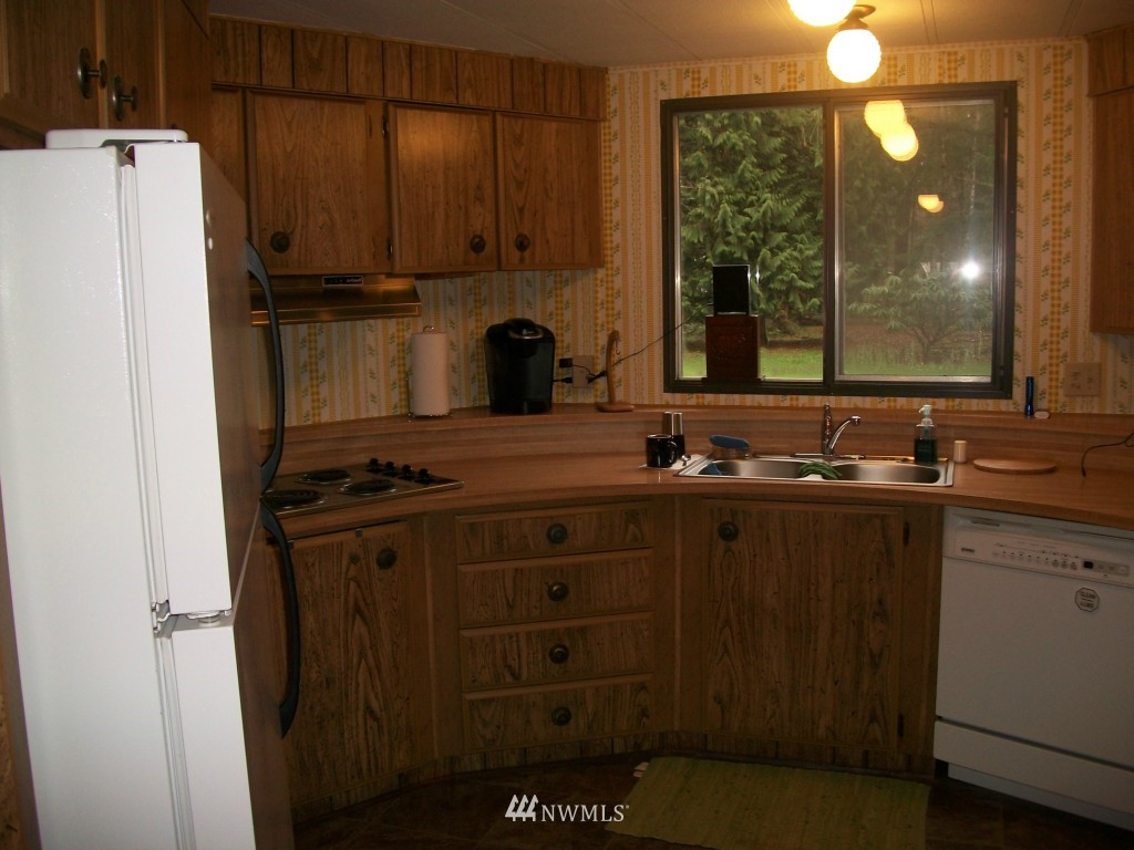 246 Burchett Road Onalaska, WA 98570 - Photo 8 of 9 Gallery Image 8