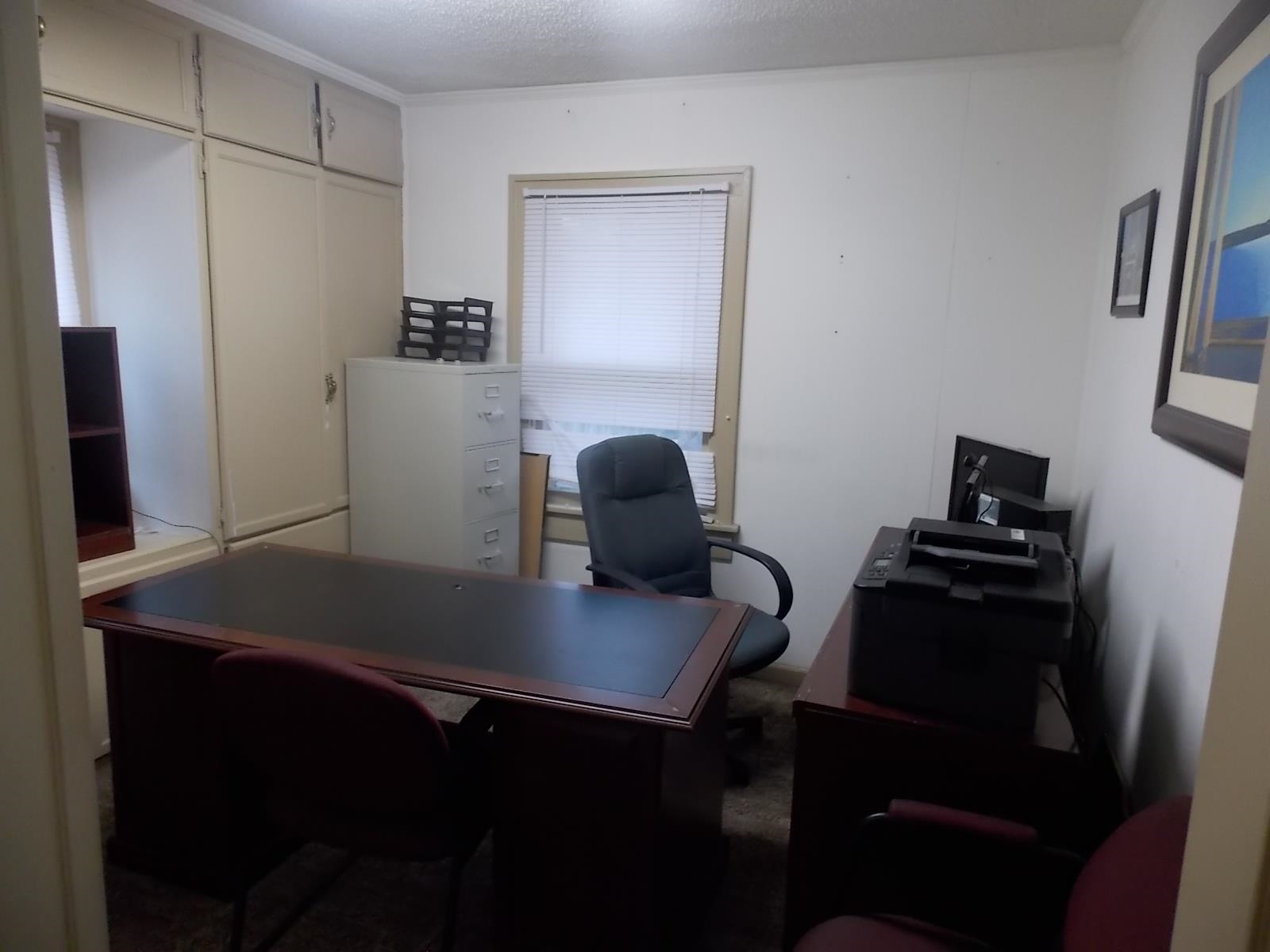 905 South Seneca Street Wichita, KS 67213 - Photo 18 of 36