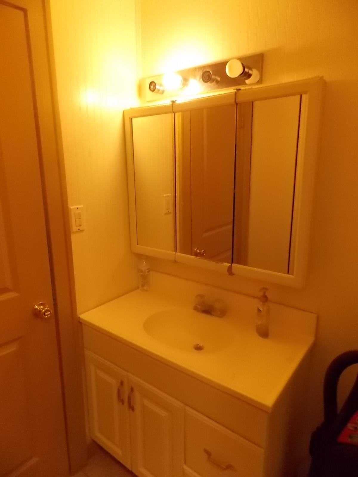 905 South Seneca Street Wichita, KS 67213 - Photo 29 of 36