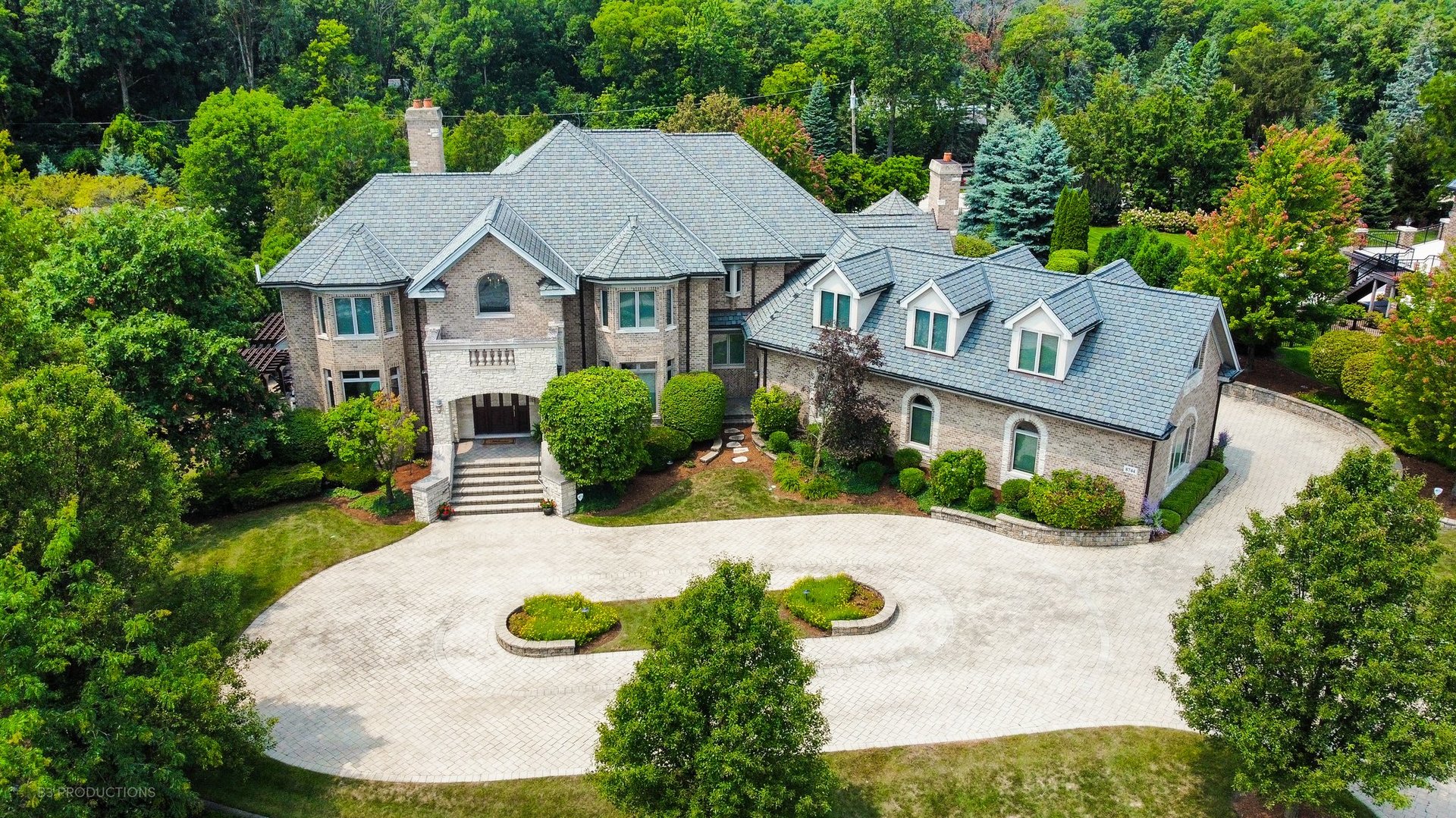 8744 Johnston Road Burr Ridge, IL 60527 - Photo 1 of 92 Gallery Image 1