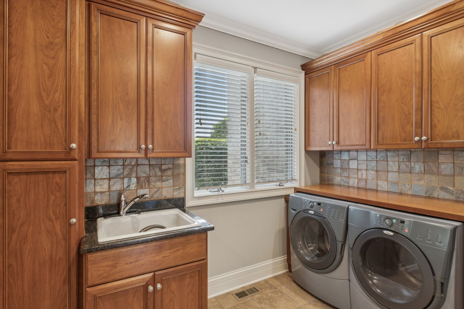 8744 Johnston Road Burr Ridge, IL 60527 - Photo 33 of 92 Gallery Image 33