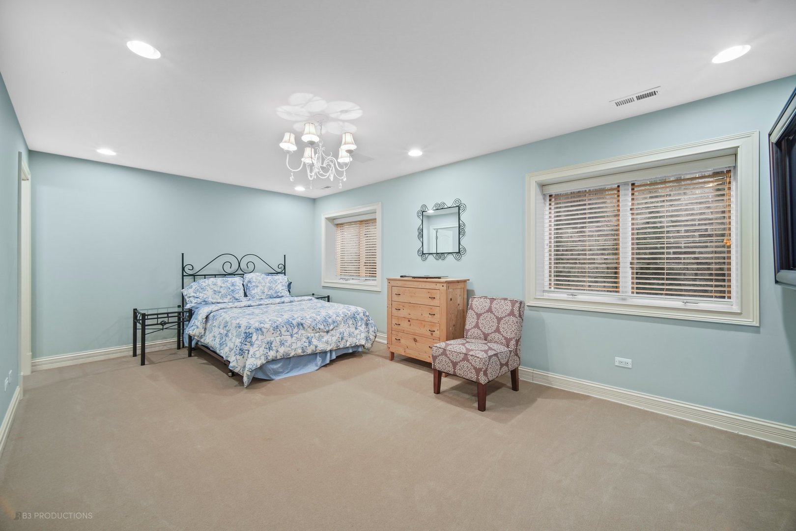 8744 Johnston Road Burr Ridge, IL 60527 - Photo 41 of 92 Gallery Image 41